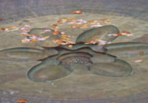 Photo of inlaid lotus sculpture